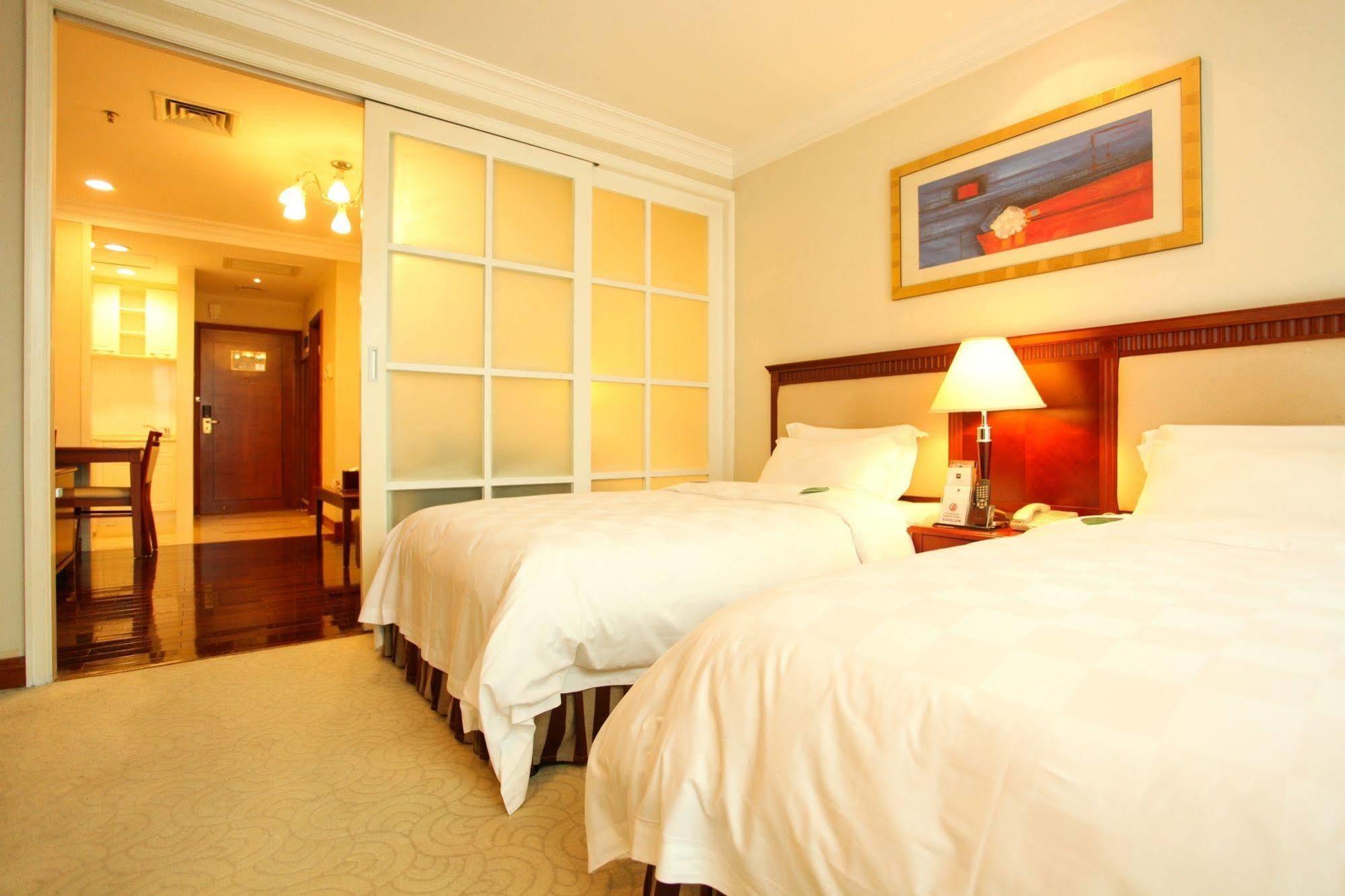 Shenzhen Dongmen Metropark Suites Hotel Exterior photo