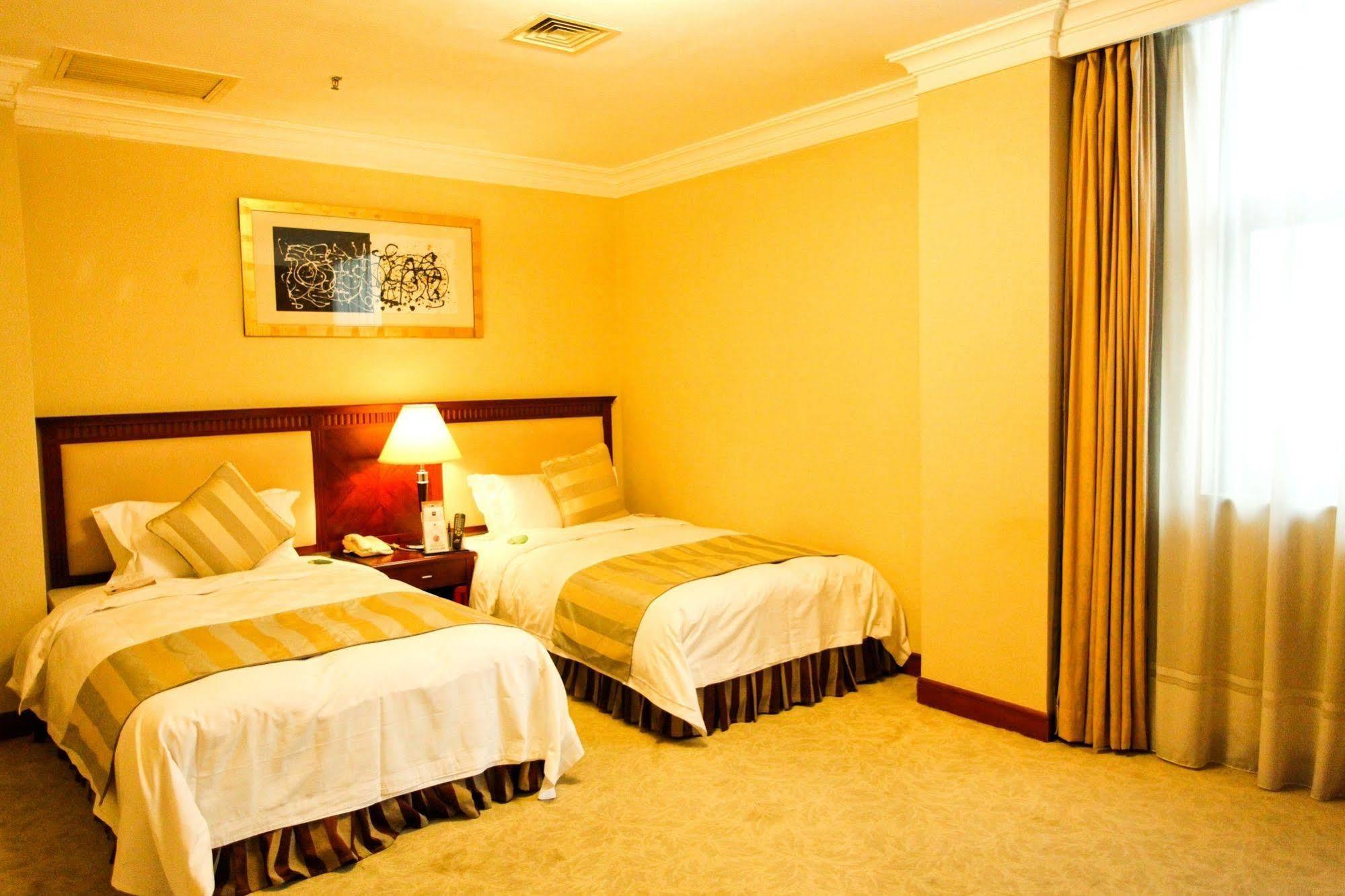 Shenzhen Dongmen Metropark Suites Hotel Exterior photo